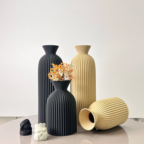 2-Piece Set of Wavy Pattern Art Dry Vase