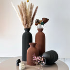 2-Piece Set of Wavy Pattern Art Dry Vase